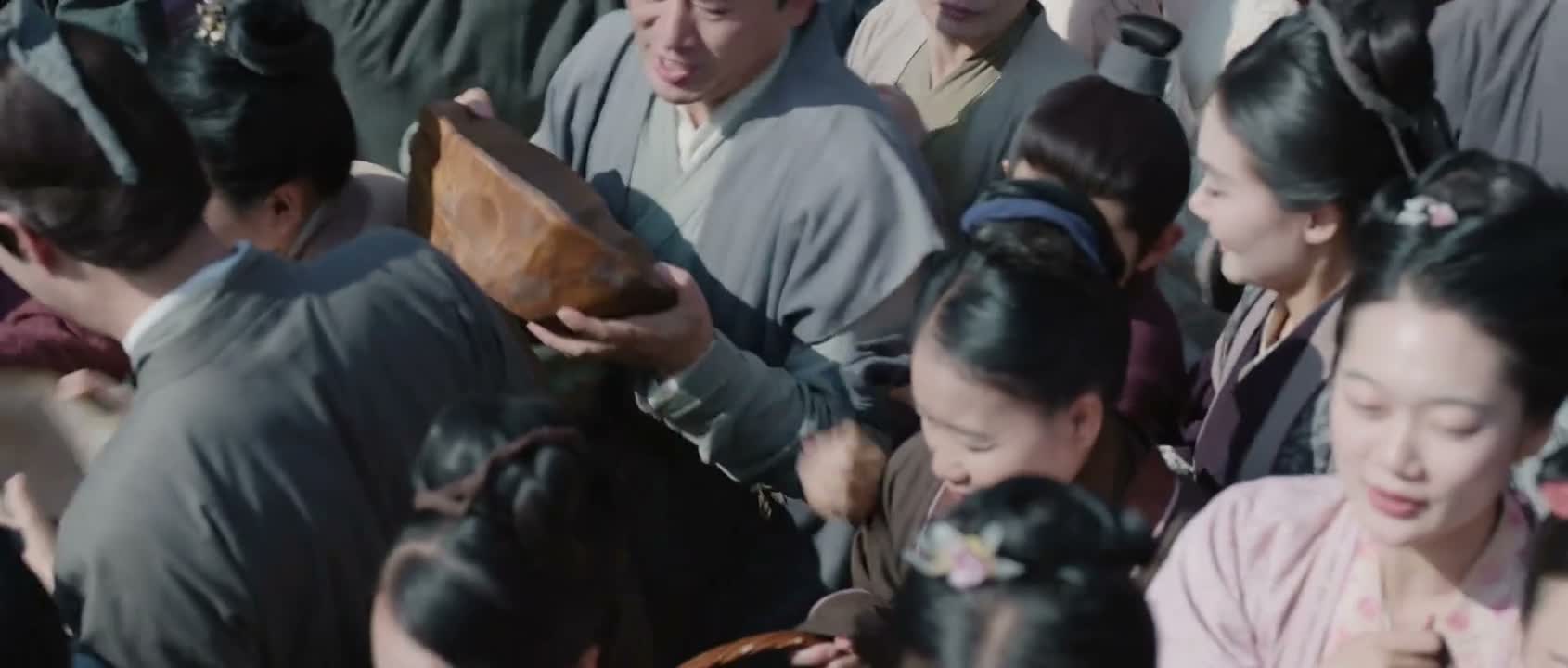 让一下 让一下 谢谢 谢谢
