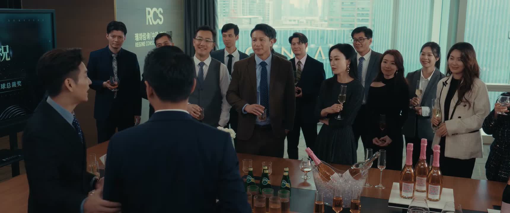 来来 让他说两句 说两句说两句