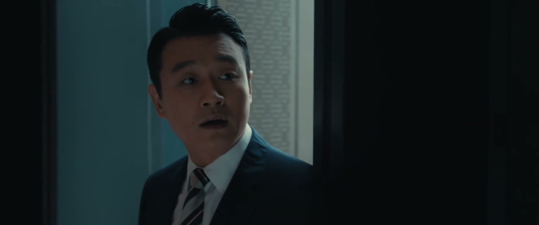 玩了一辈子的鹰 结果被鹰啄了眼