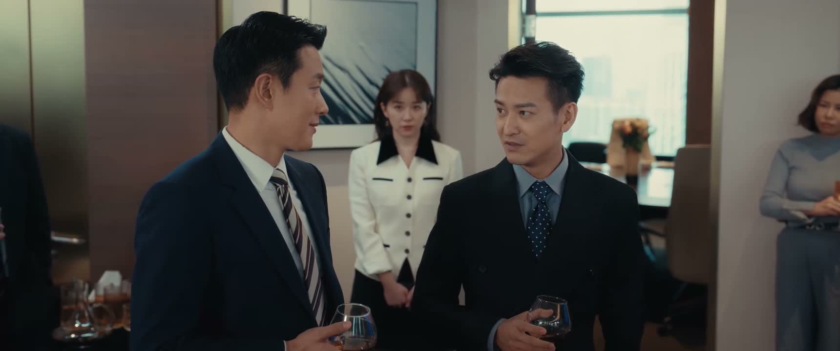 我就奇怪了 来 你等等 不是你怎么知道
