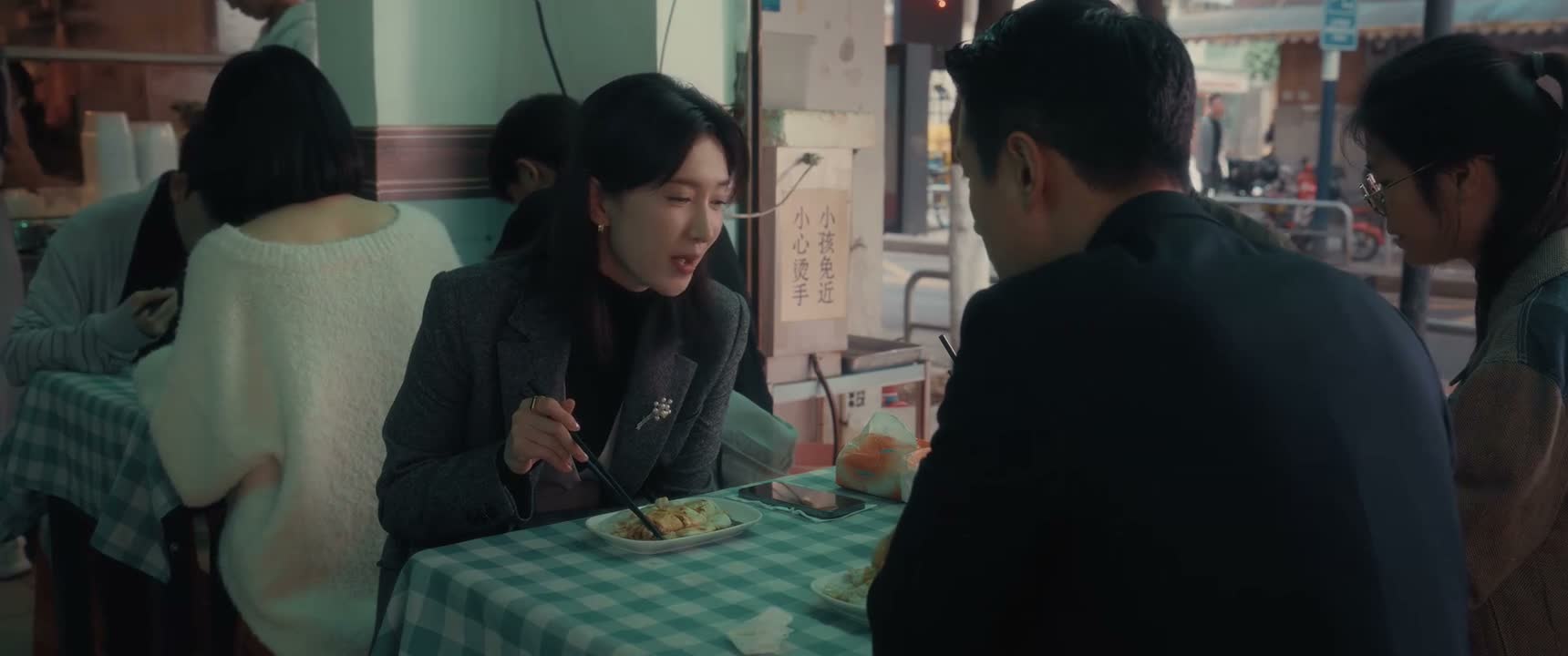 一年三百六十五天 有三百天都是醉的