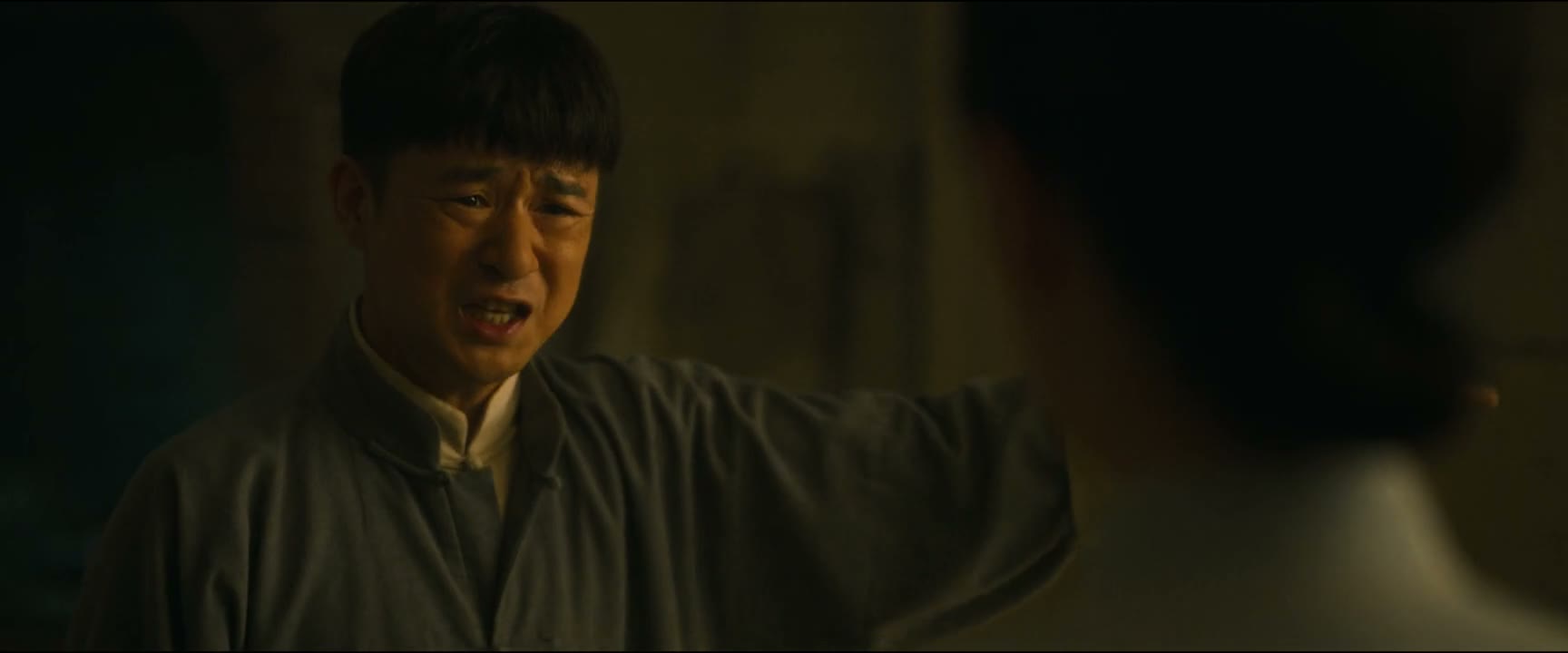 非要在那个小黑屋里念