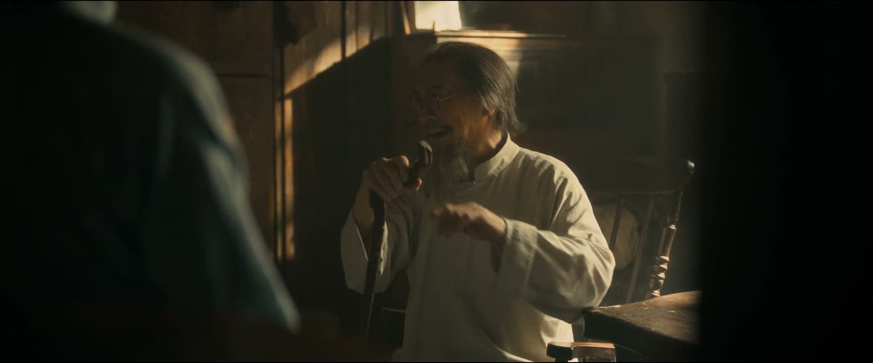 万福 你们是一个战壕的兄弟呀