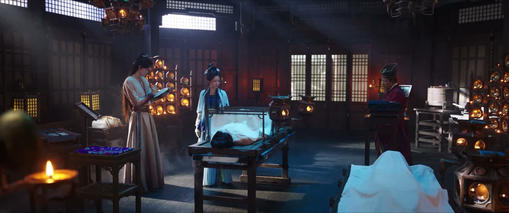 应是缢亡 果然是自缢而亡