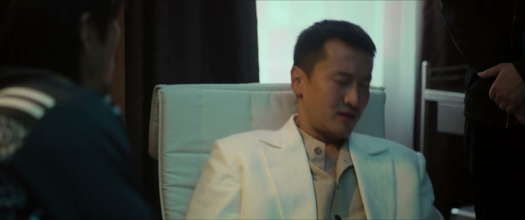 抢手机那俩小子
