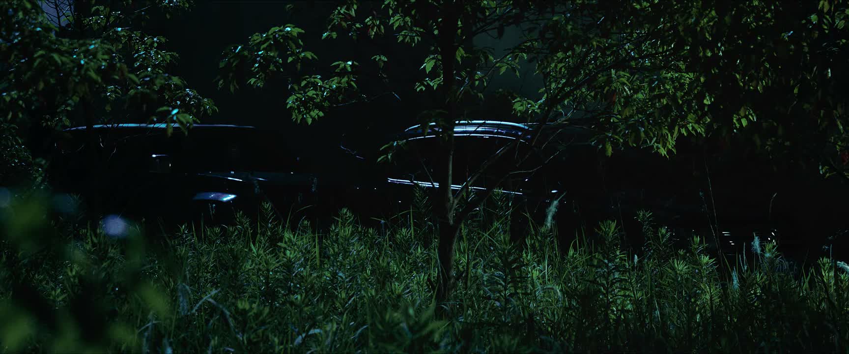 老万 你们那边先摁住贺武 是 行动