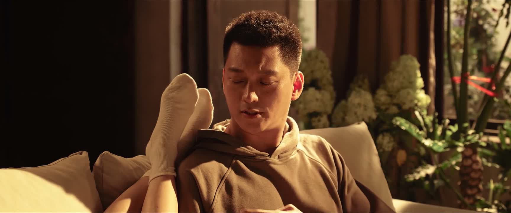 你脚丫子天天熏我就挺吓人的