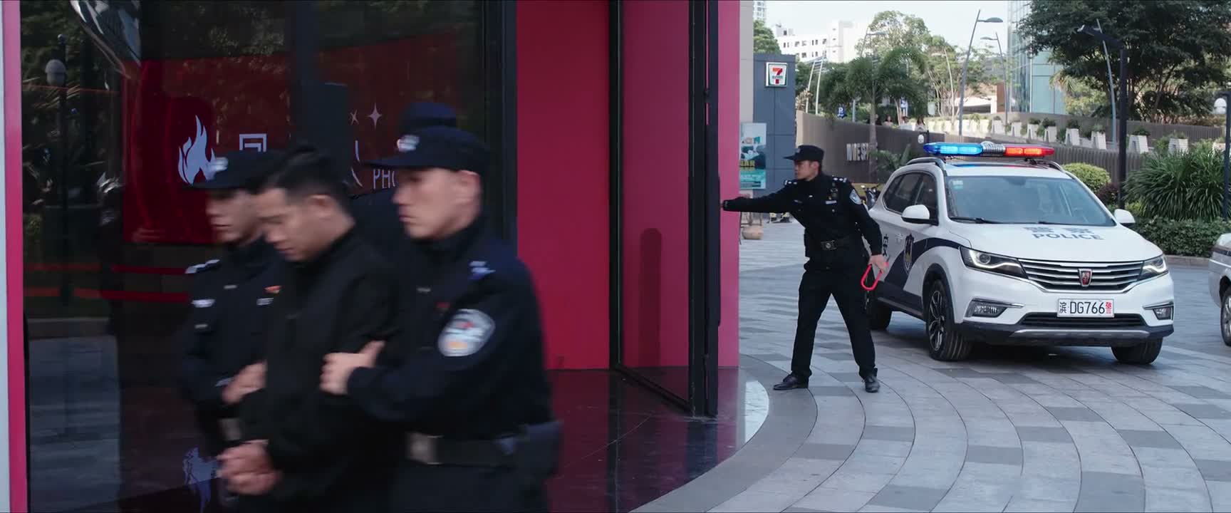 无论线索大小一律重视 仔细核查