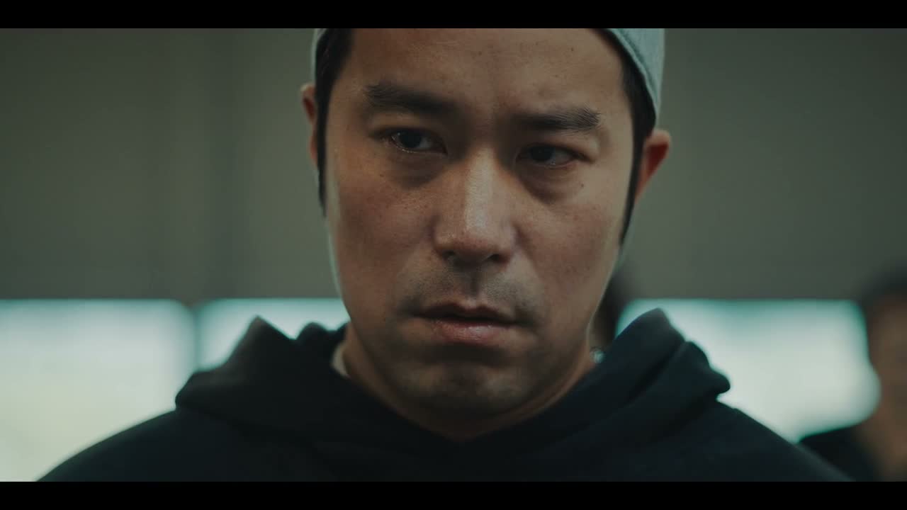 一副像是走到世界的尽头一样