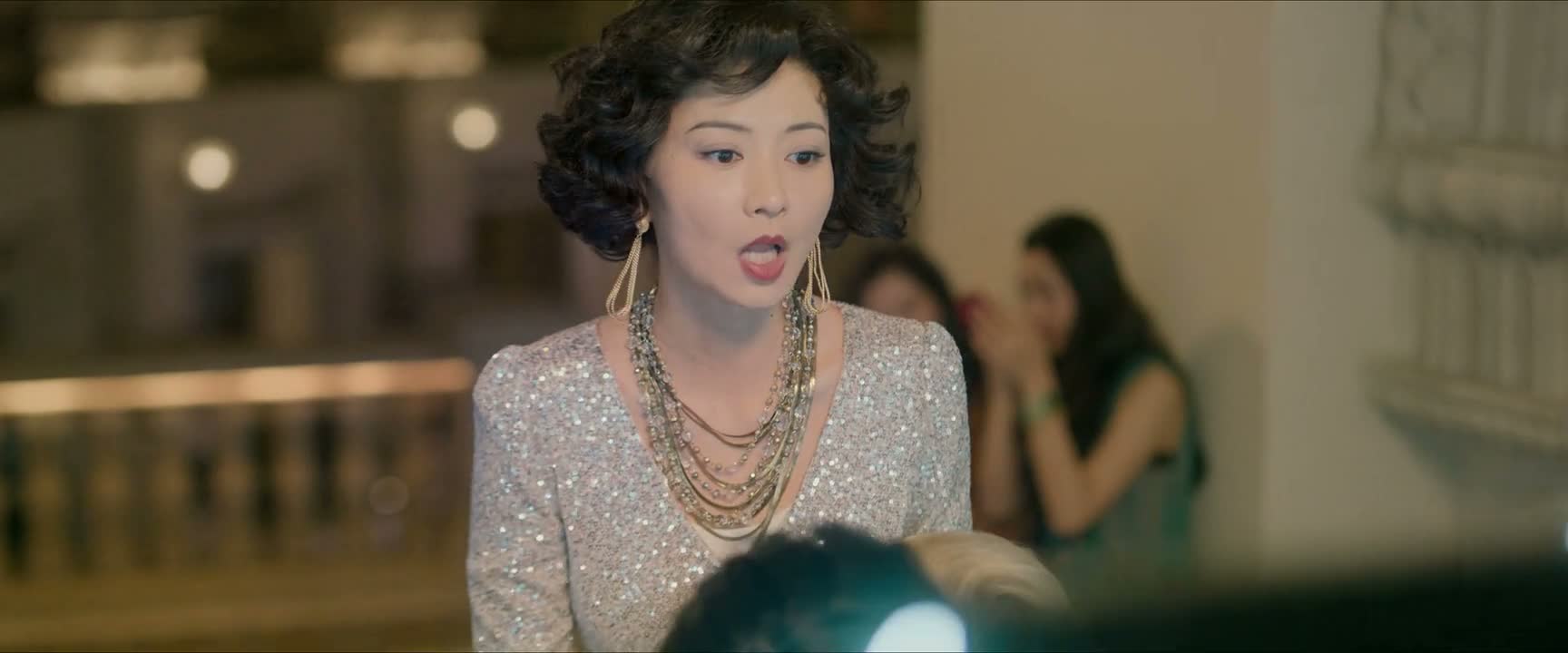 耳环不好 换了 好的 季总