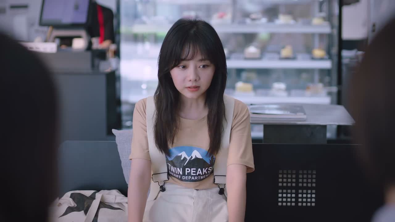 你们俩不太开心啊