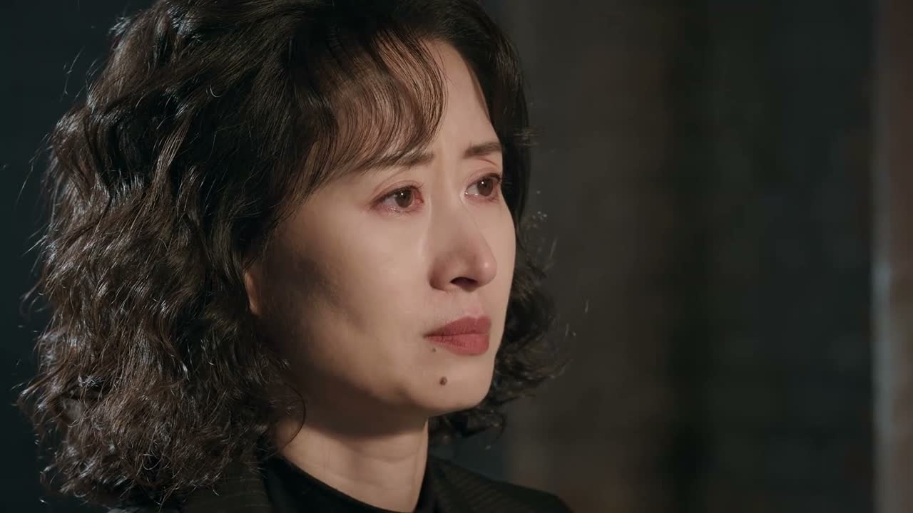 凭什么要你来照顾她