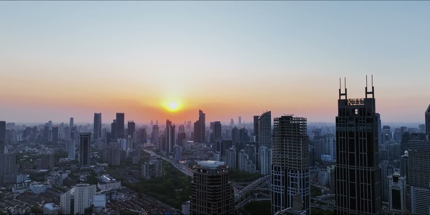 好啊 我们边吃边聊