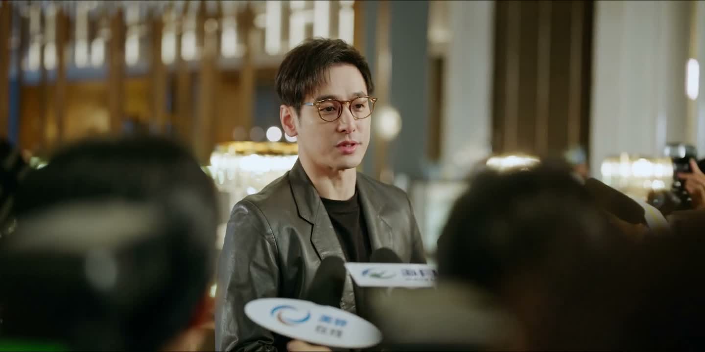 我是以策展人的身份