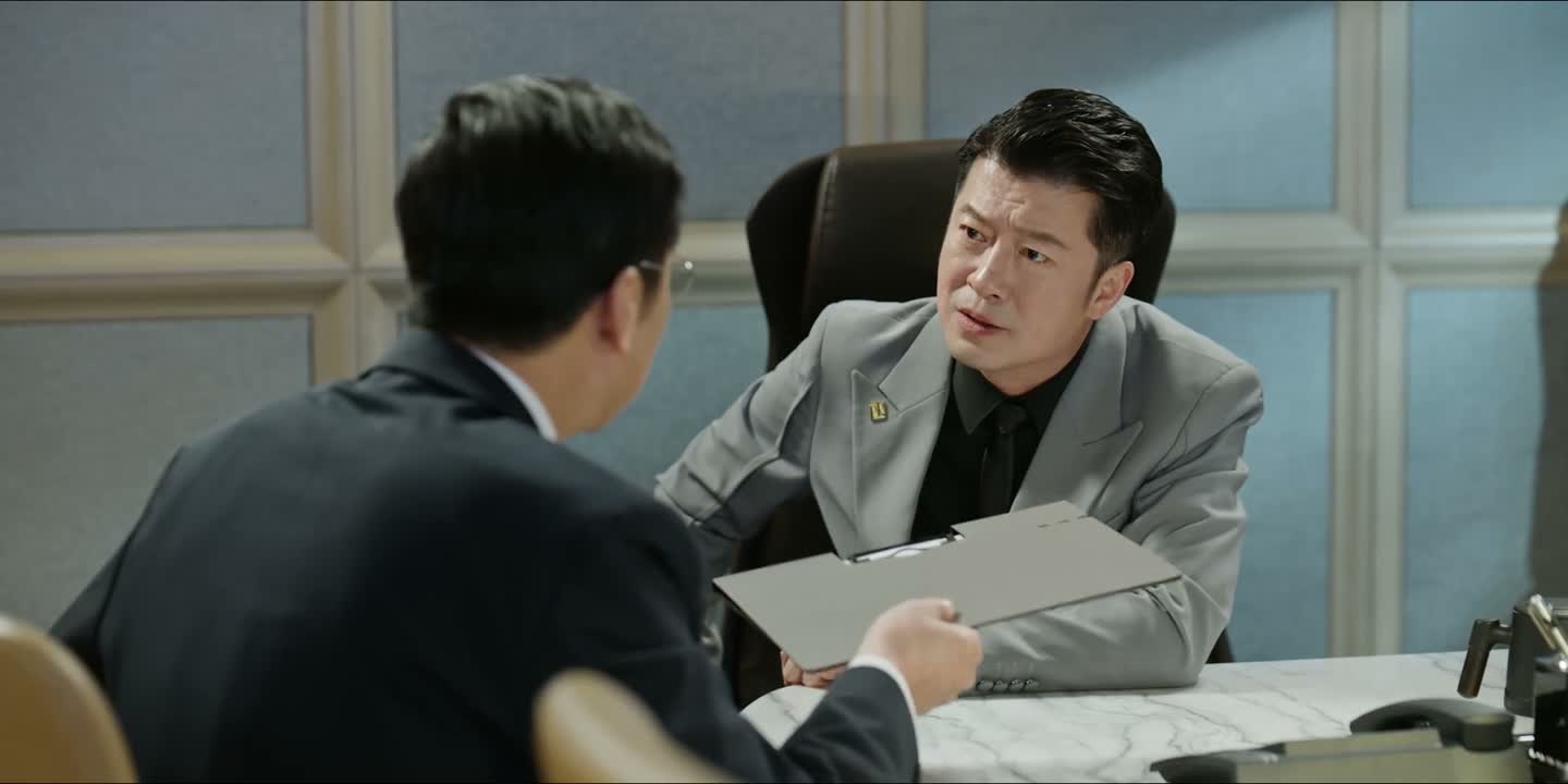 也就让他得意这么一小会儿