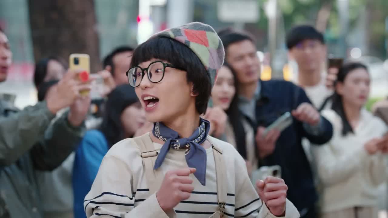 让一让 裴总 裴总 裴总来了