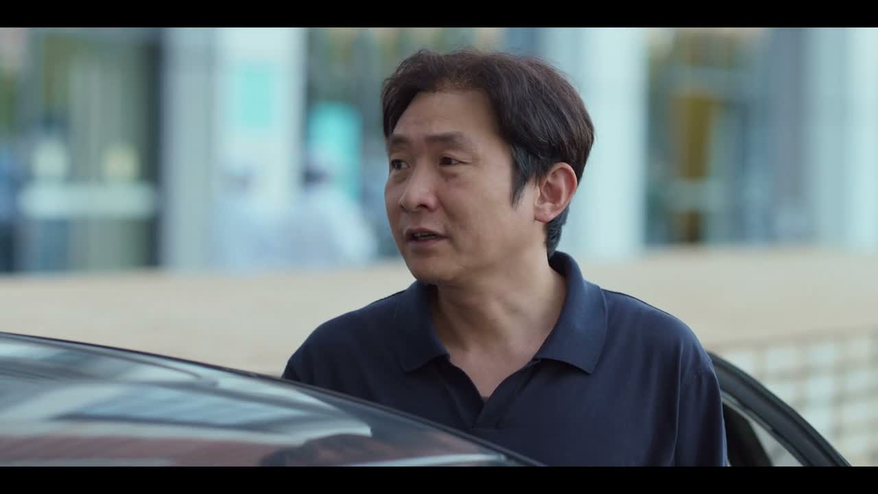 成天为了他长吁短叹的