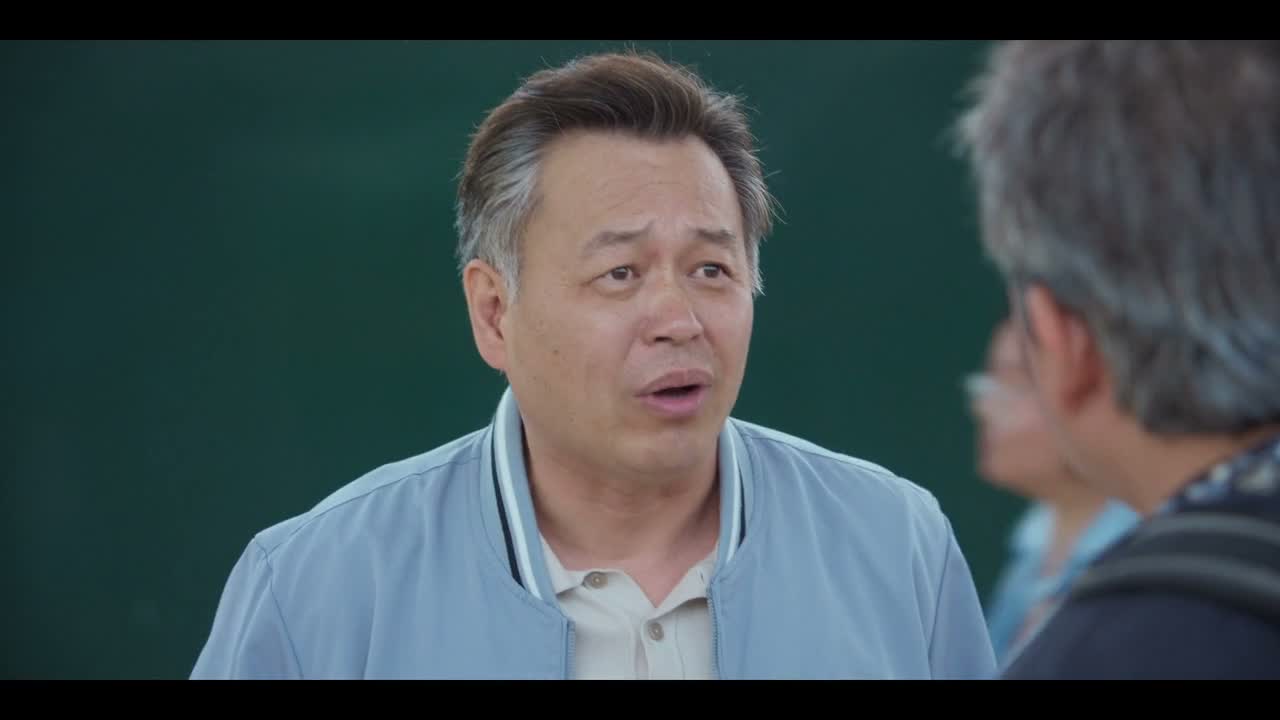 何警官 你是在跟我开玩笑吧?