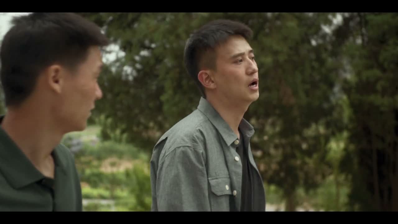 是来查案呢 还是来遛弯啊?