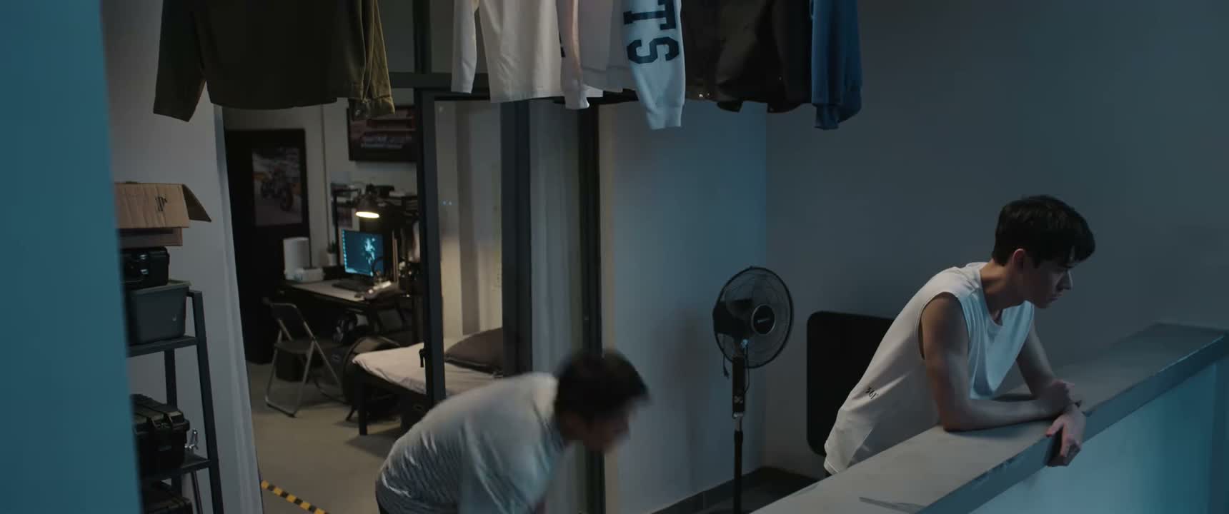 咋的了 说 有什么心事