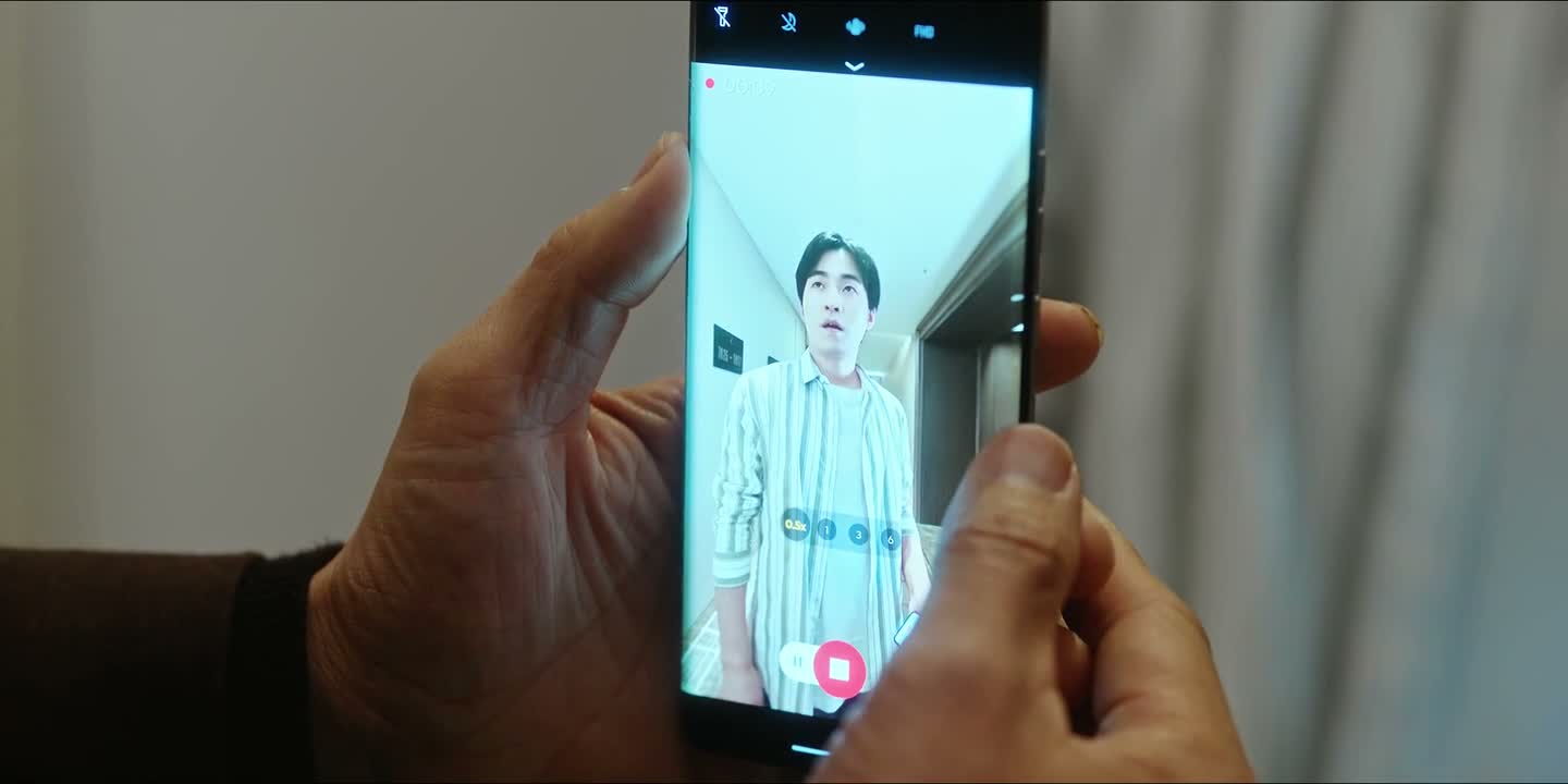 法院的传票都接不过来了