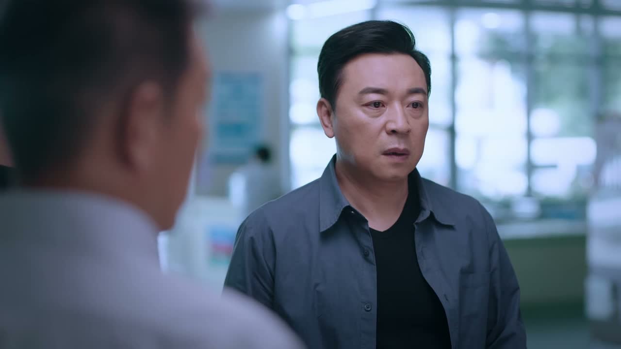 她舍不得钱 不来呀