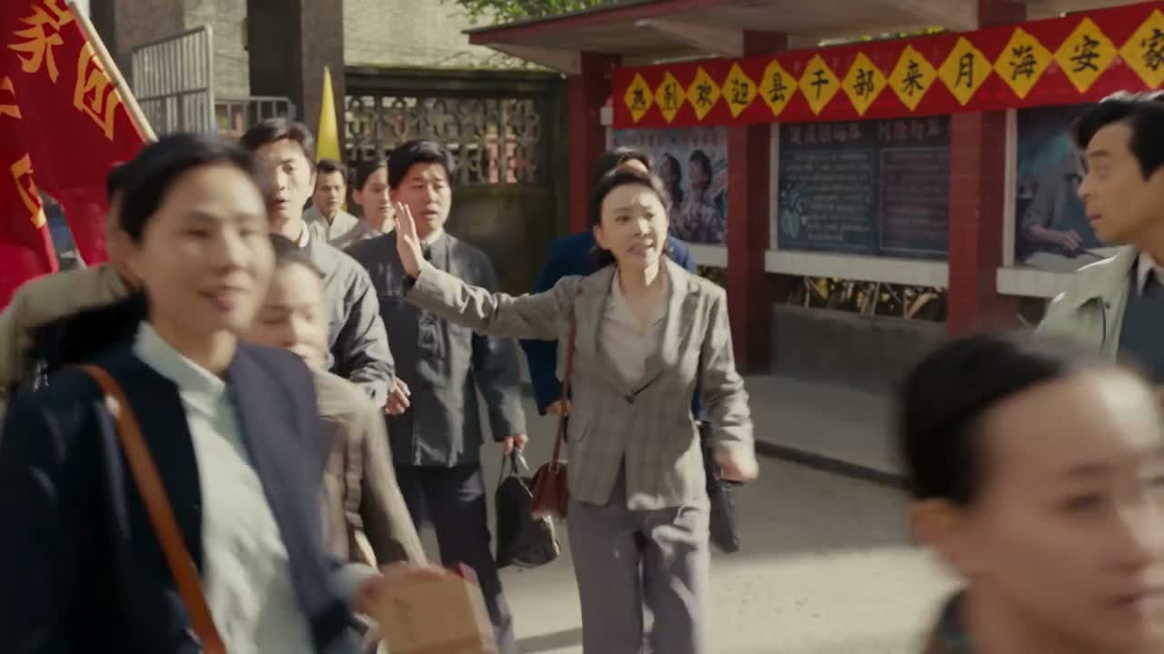 大家等一等 等一下 你们干吗呀