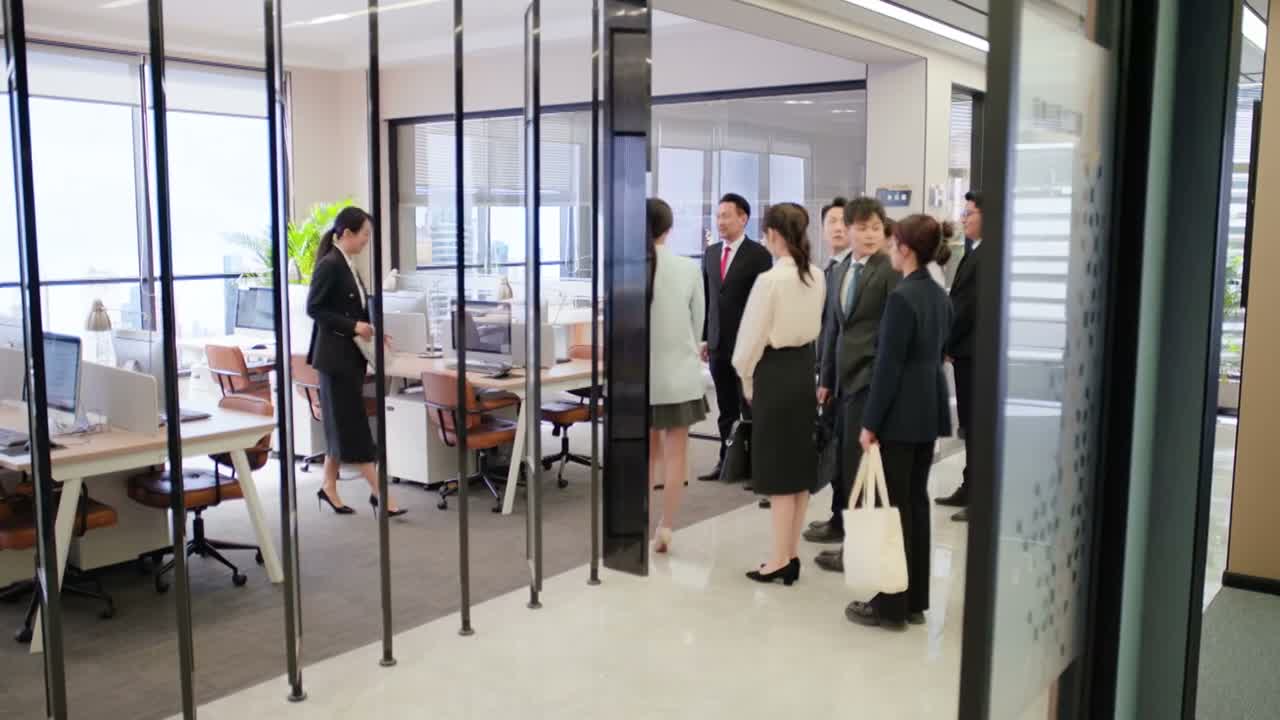 我们一定不惜一切代价