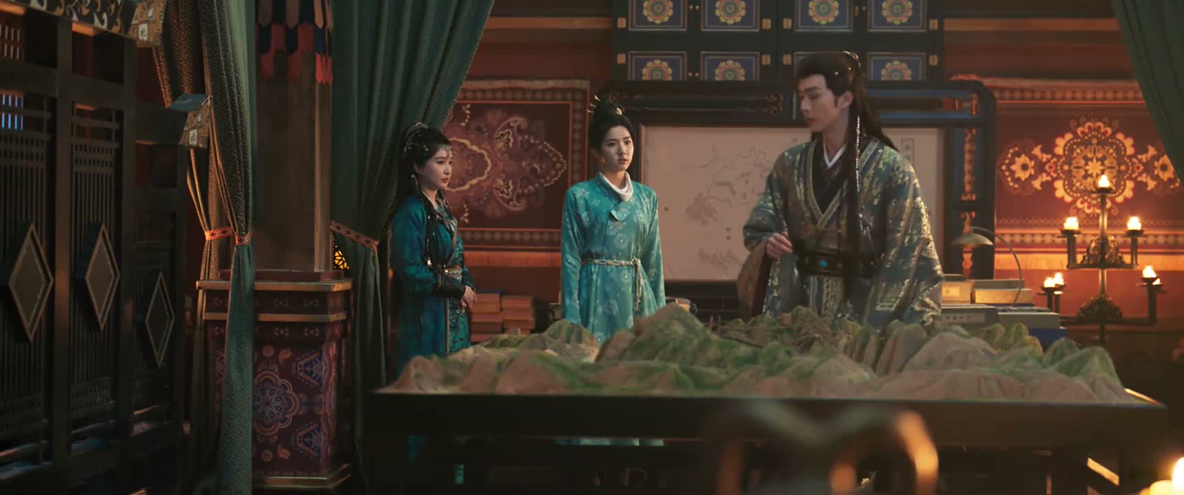 我跟安郡王妃不必论这些
