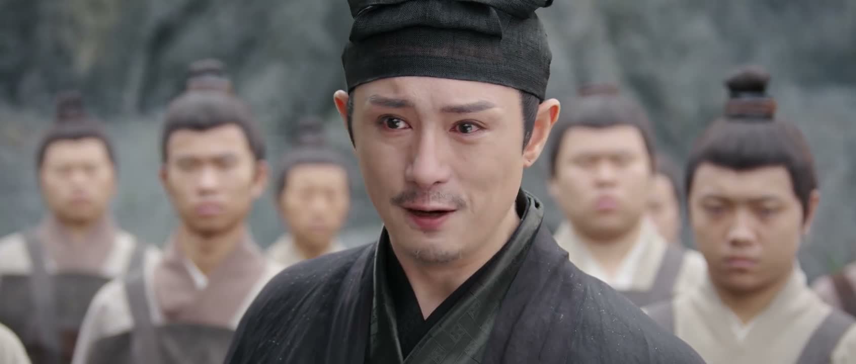 安安稳稳地躲在各处