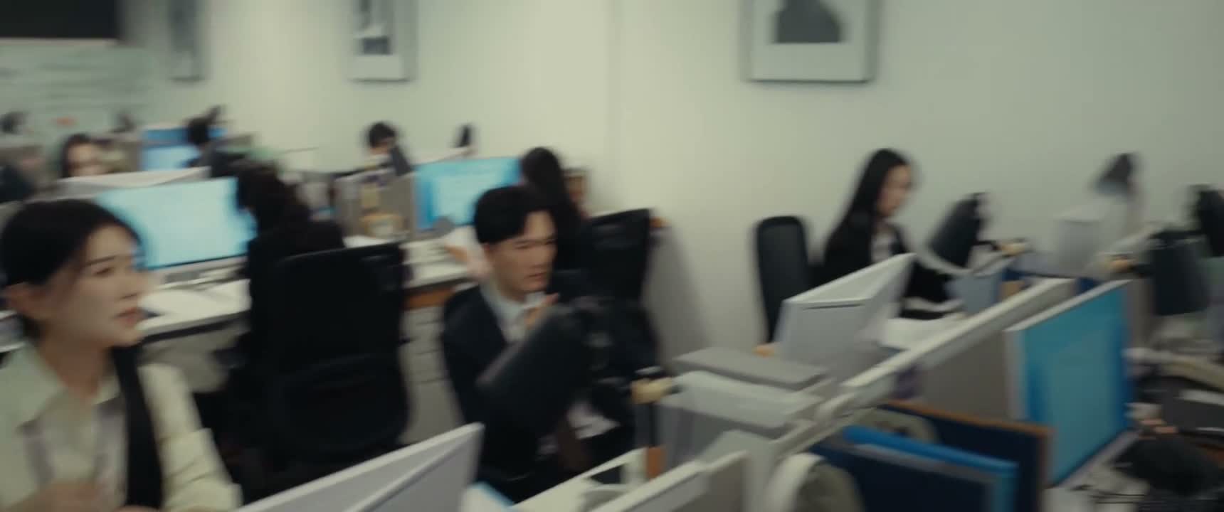 你上次买那个喷剂还有吗 你给我用一下