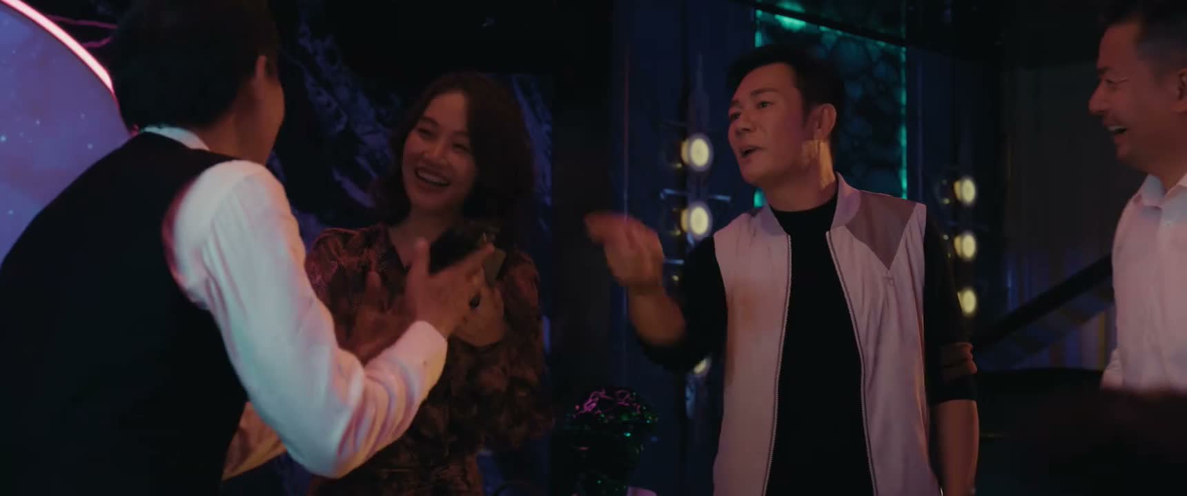 你呀 多买点酒 一定 一定