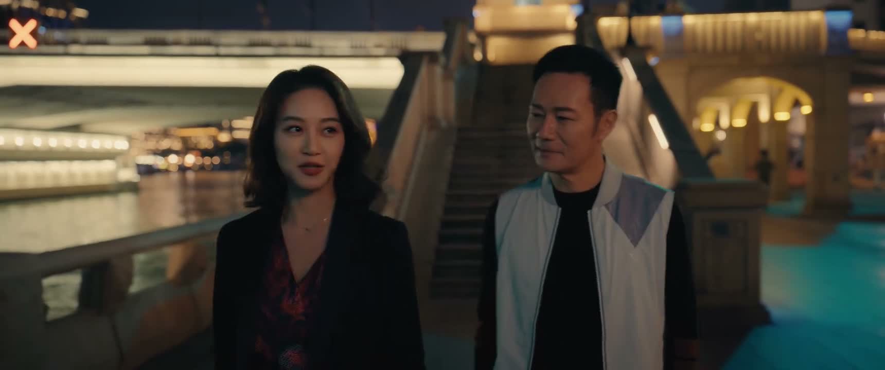然后他有一个月都没理我 好像被我吓到了