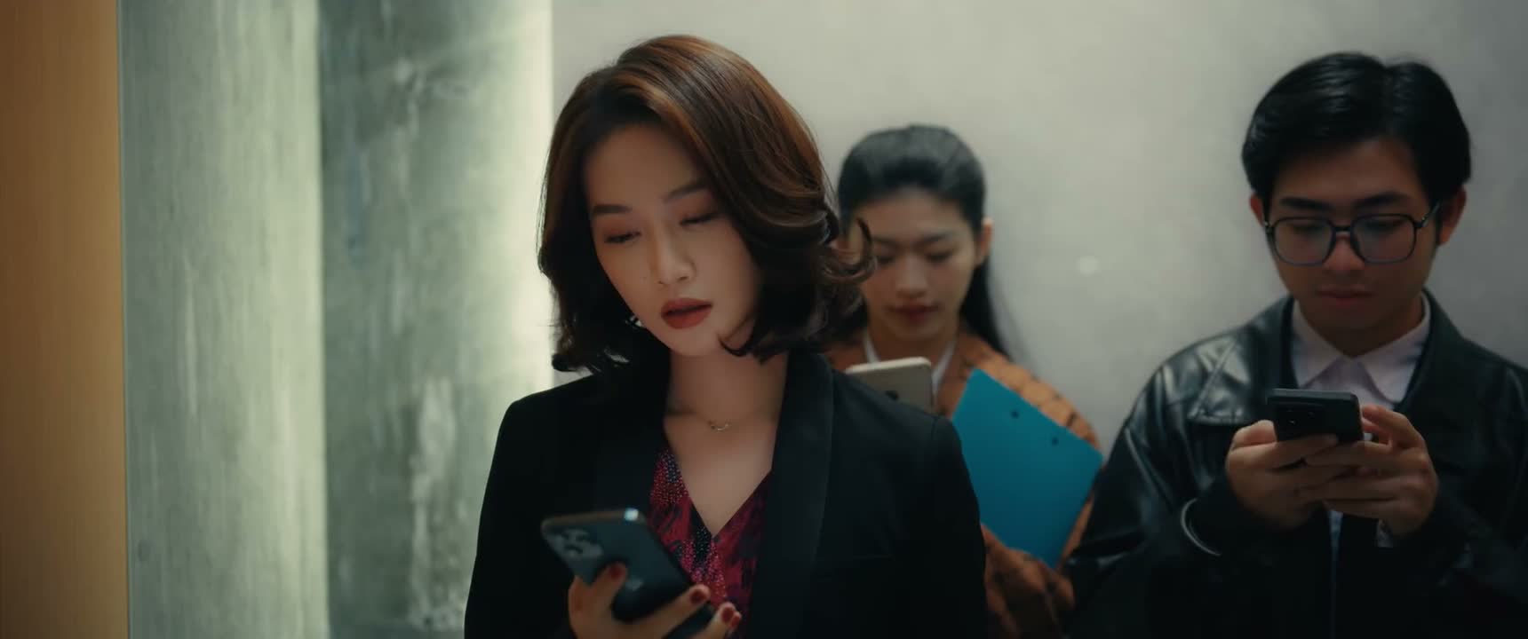 沈默的朋友 可不是一般人啊