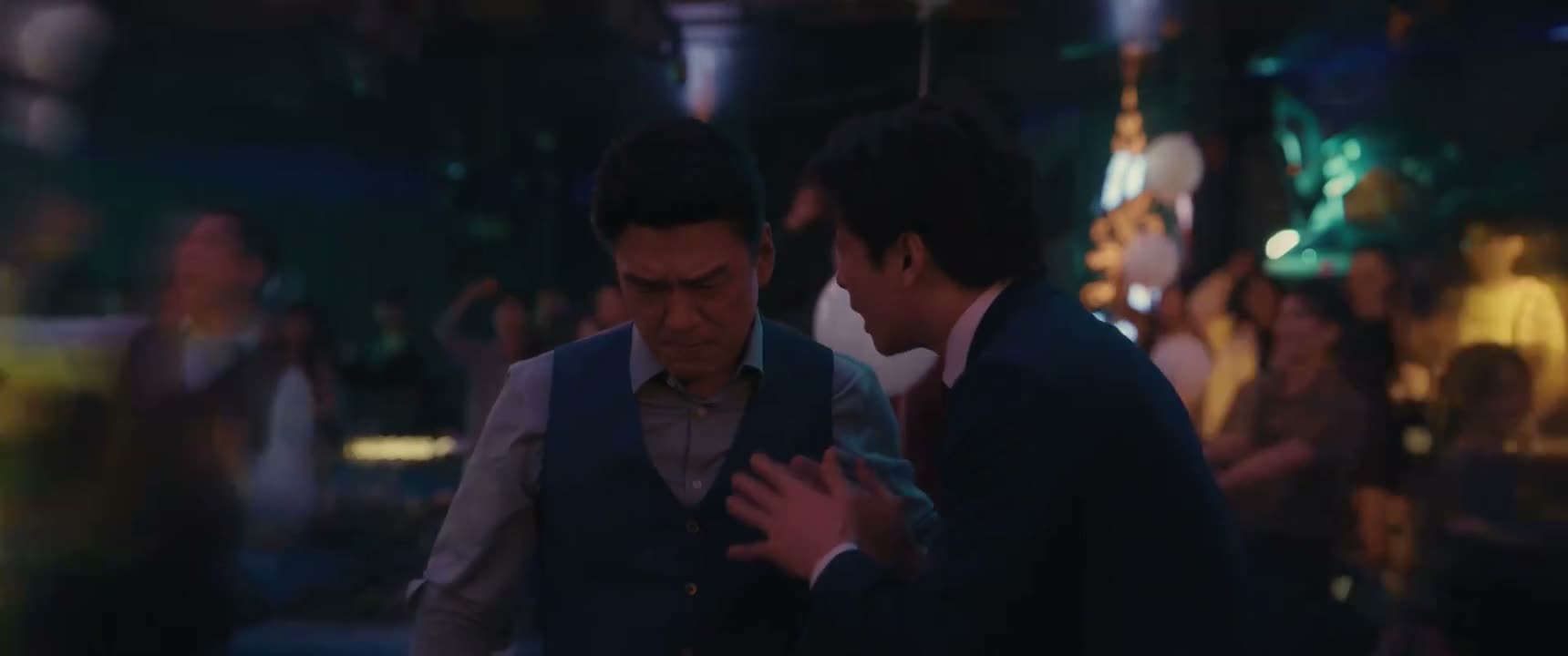 说了 这些人一走就过来陪您