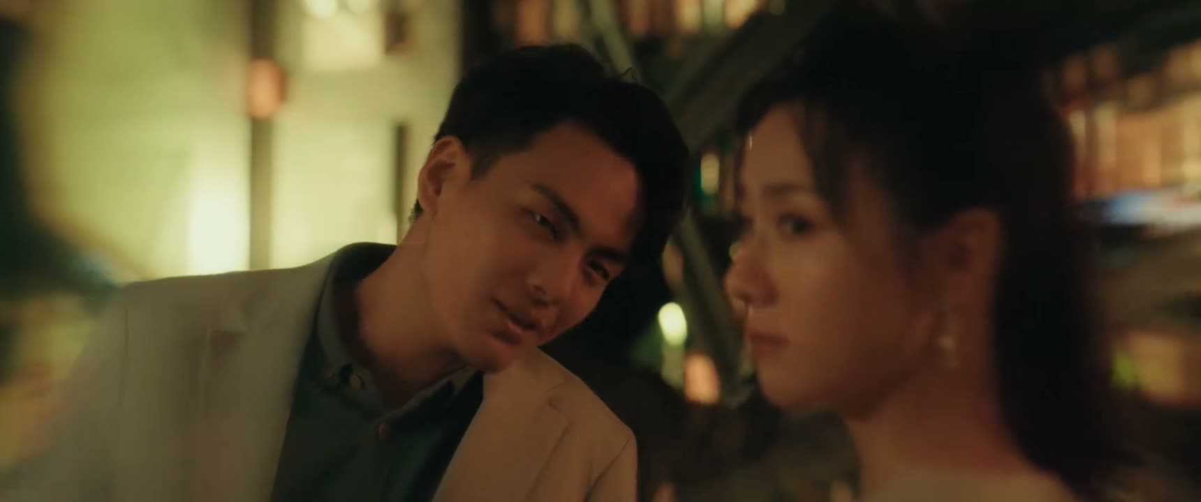 她要像你这么死脑筋 她能有今天