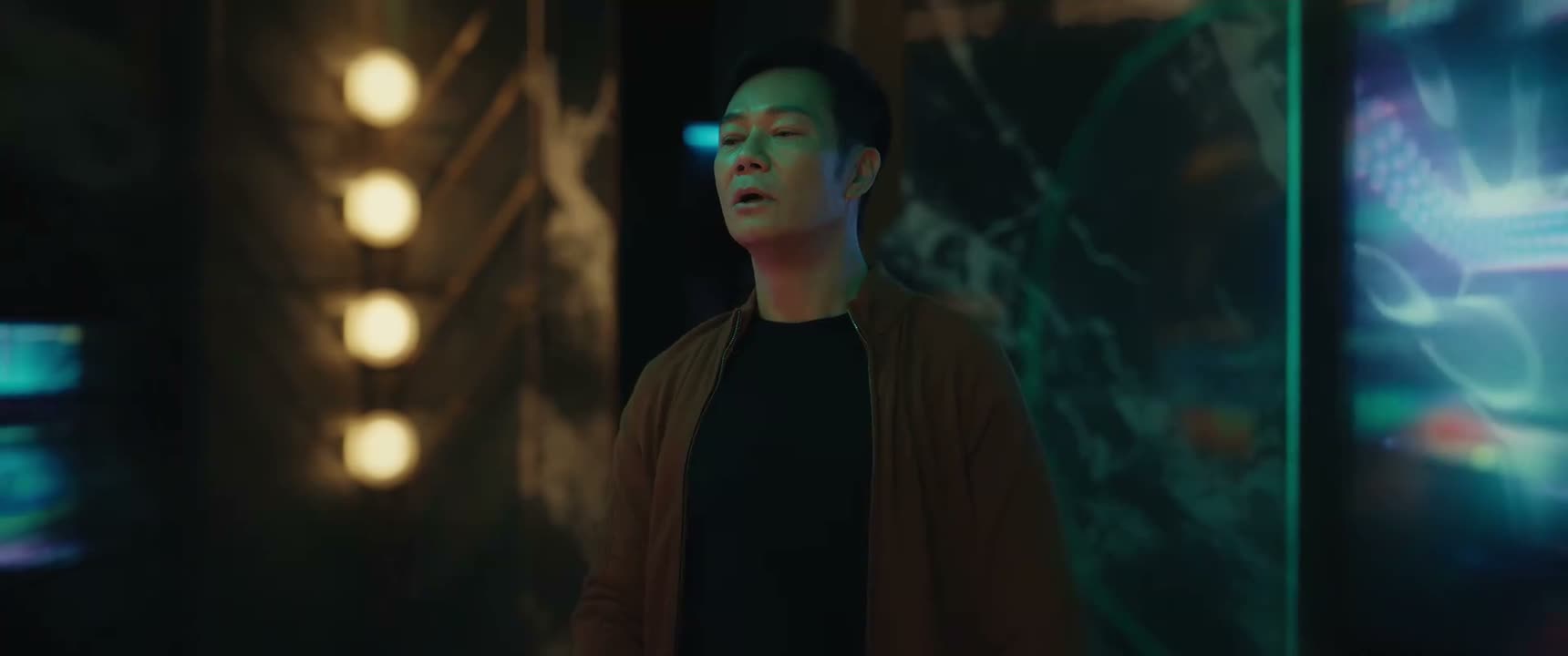 像是武林高手一样