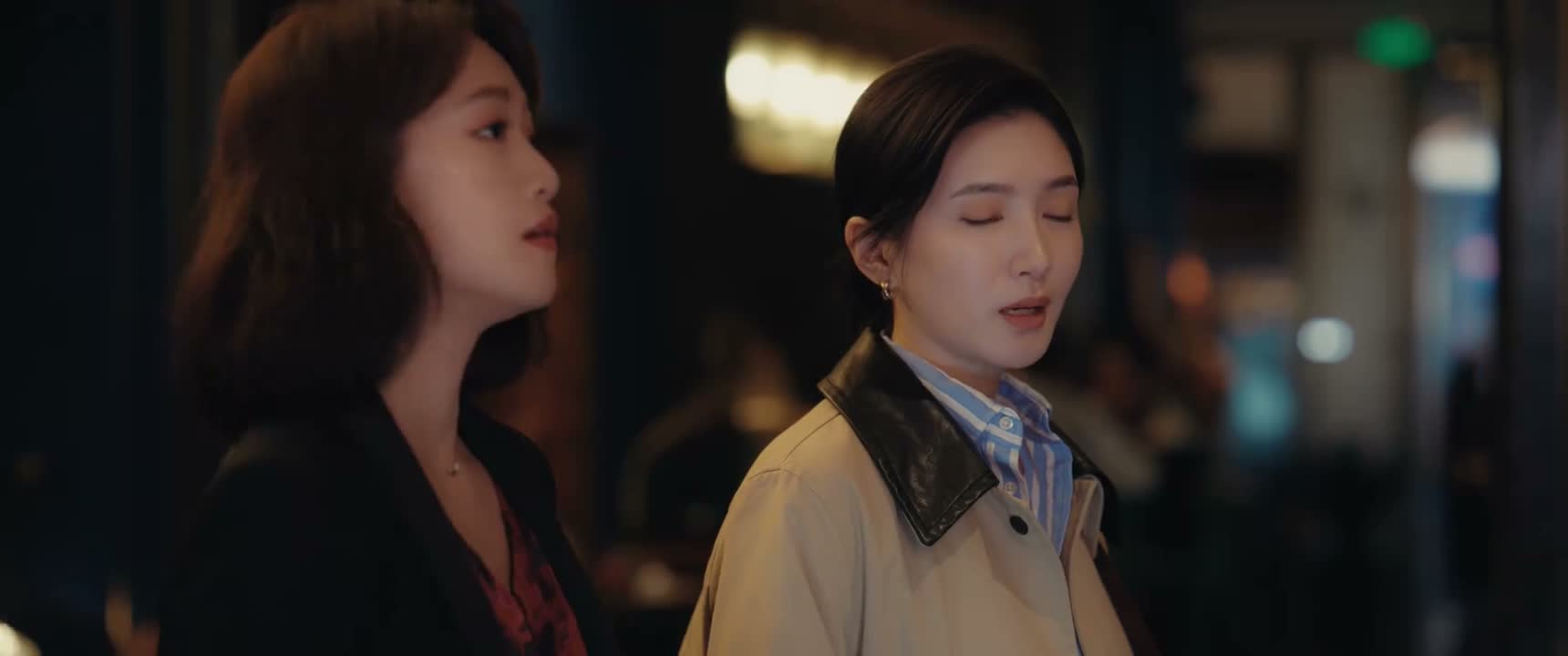 姚晓辉说到底还是因为钱 一手给钱 一手离婚协议