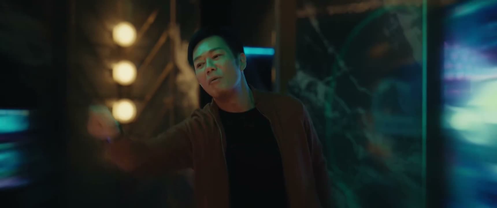 一下就抓住那个包 这么精彩