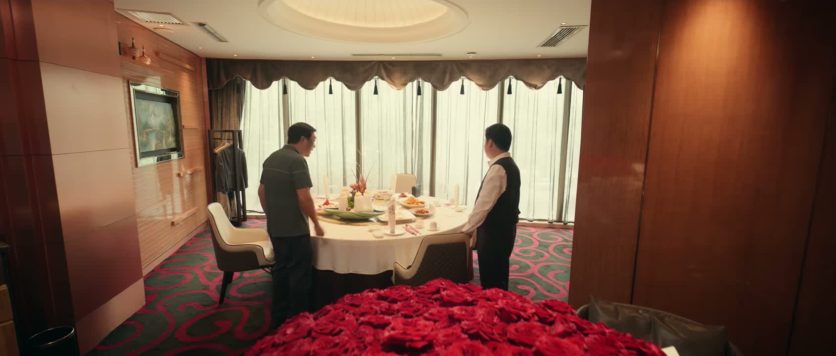 咋 设个鸿门宴