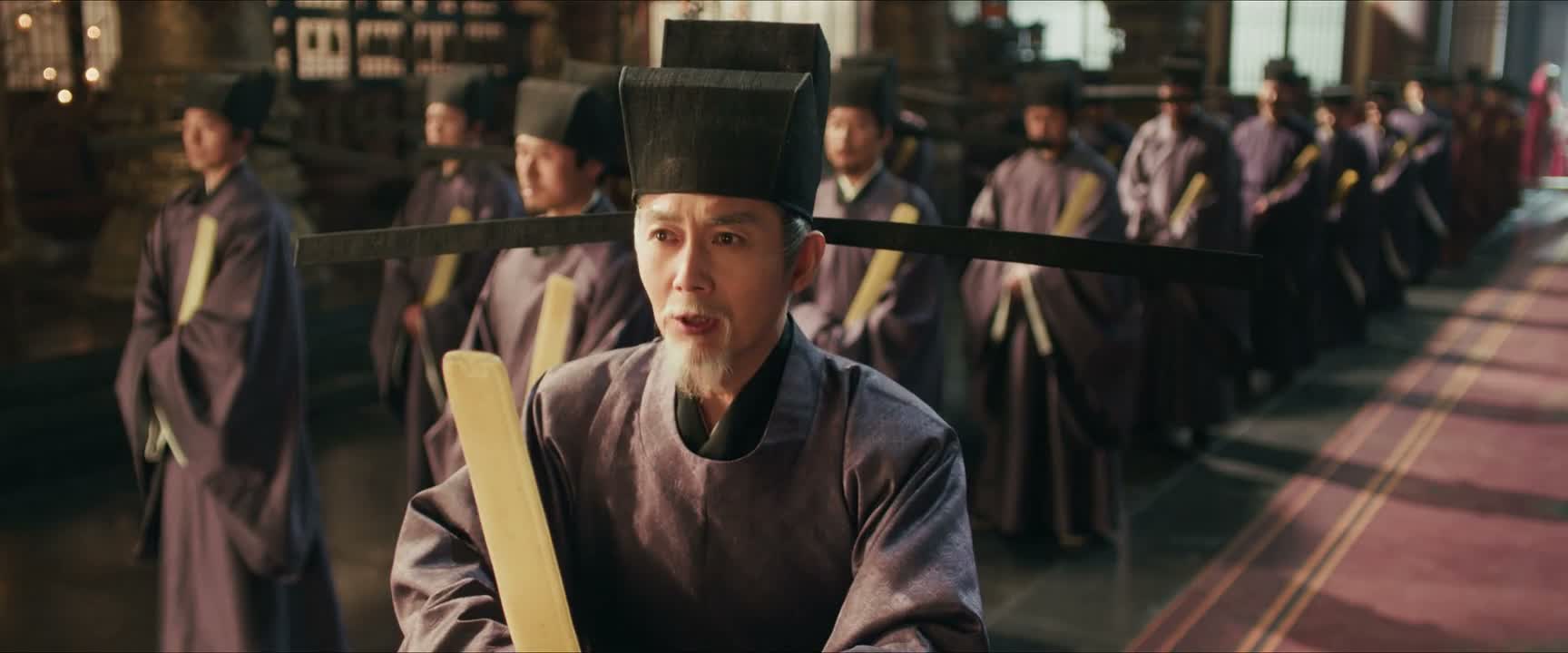 臣恳请陛下