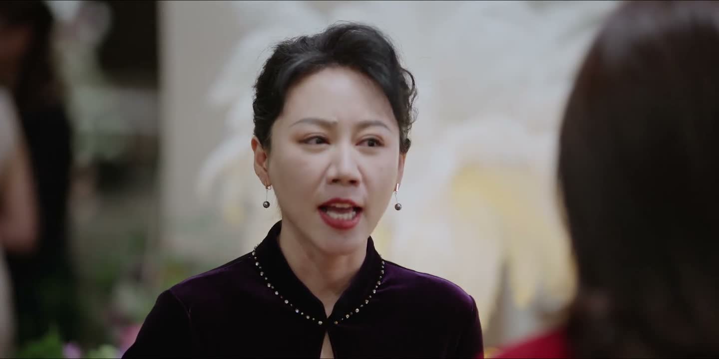 是不是应该叫你一声纪太太了