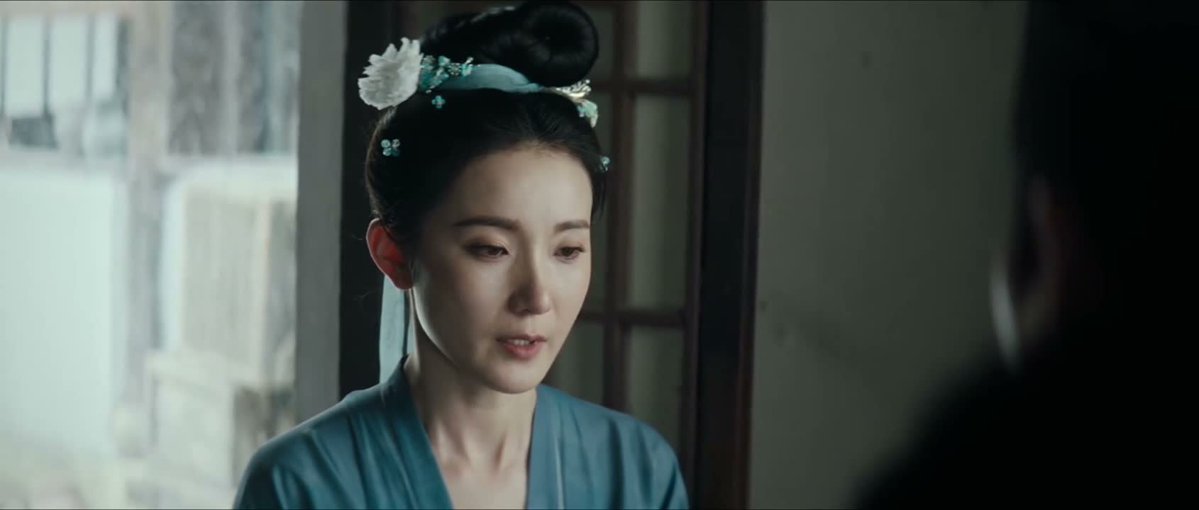 她与庄洛白之事吧