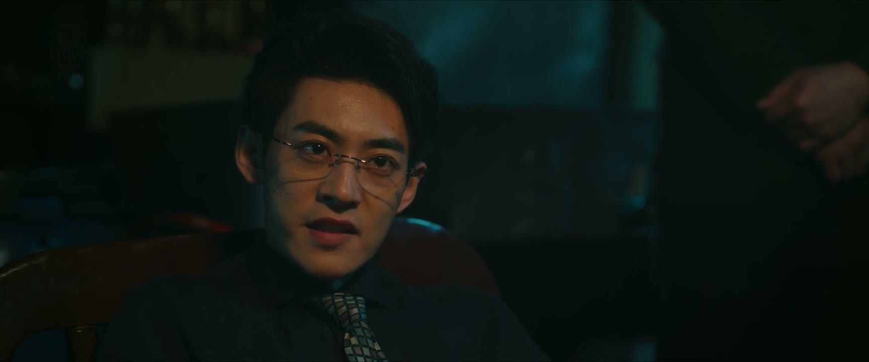 你要扶这样一个 蠢材上位