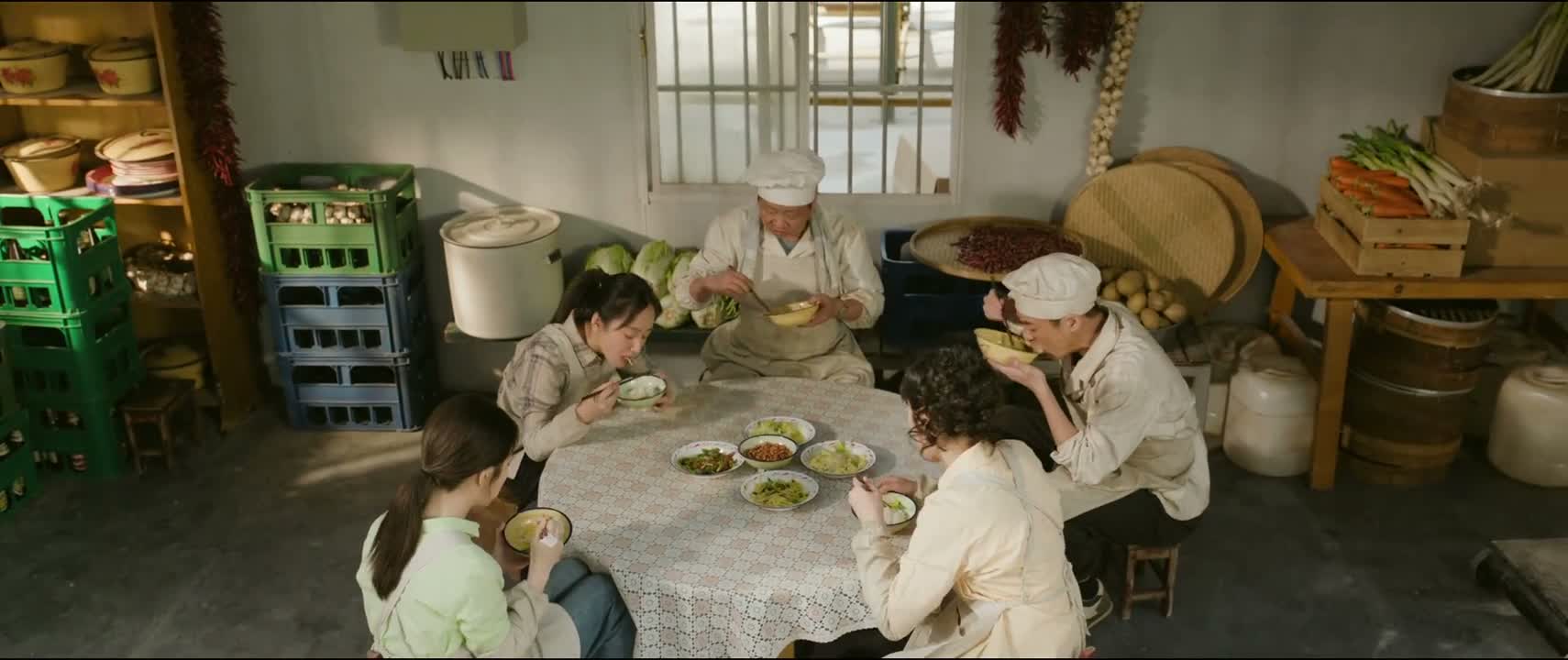 吃完饭 抓紧时间休息会儿