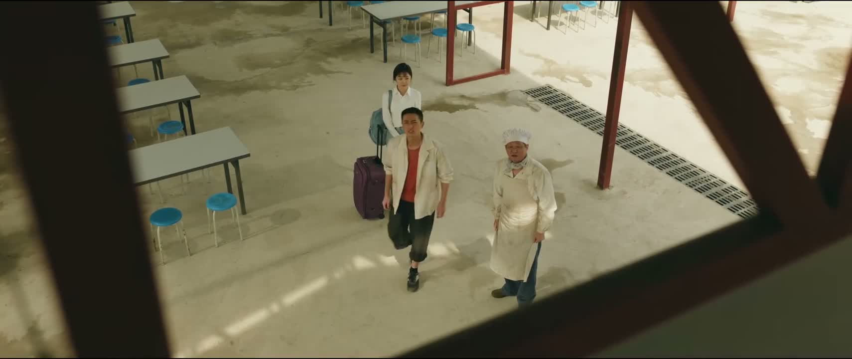 是看着好像有点不对
