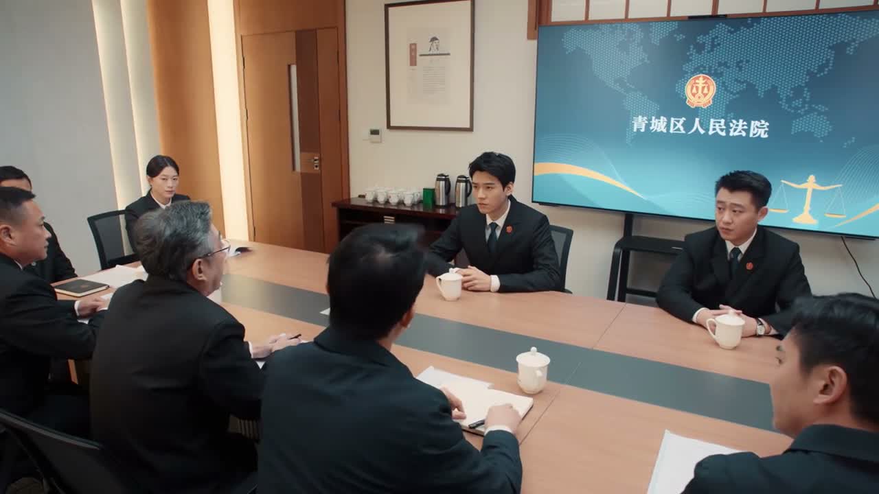 你把手头的案子先放一放