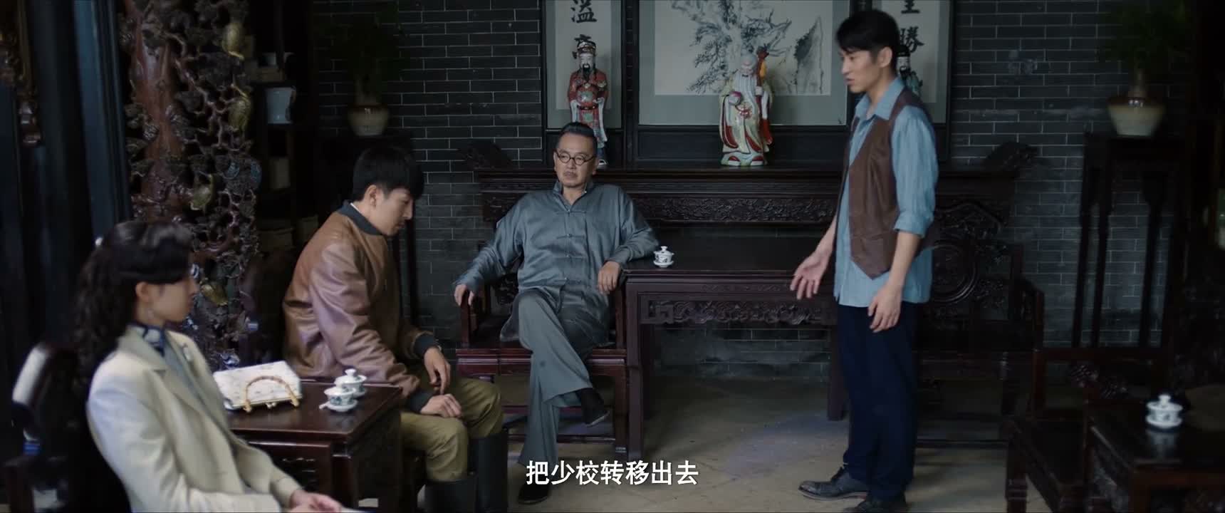 把少校转移出去