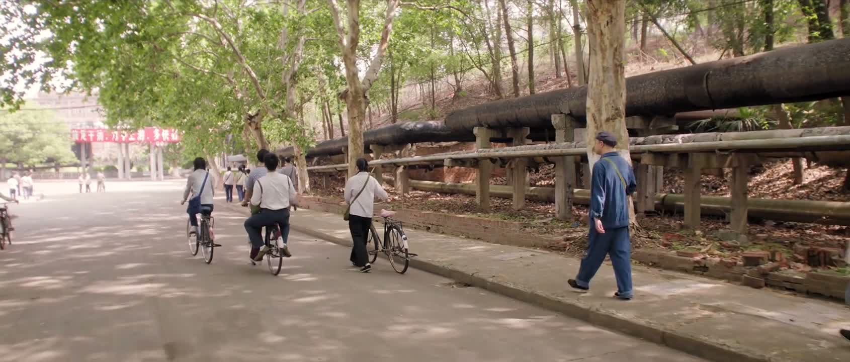你手不放开我撒手了啊