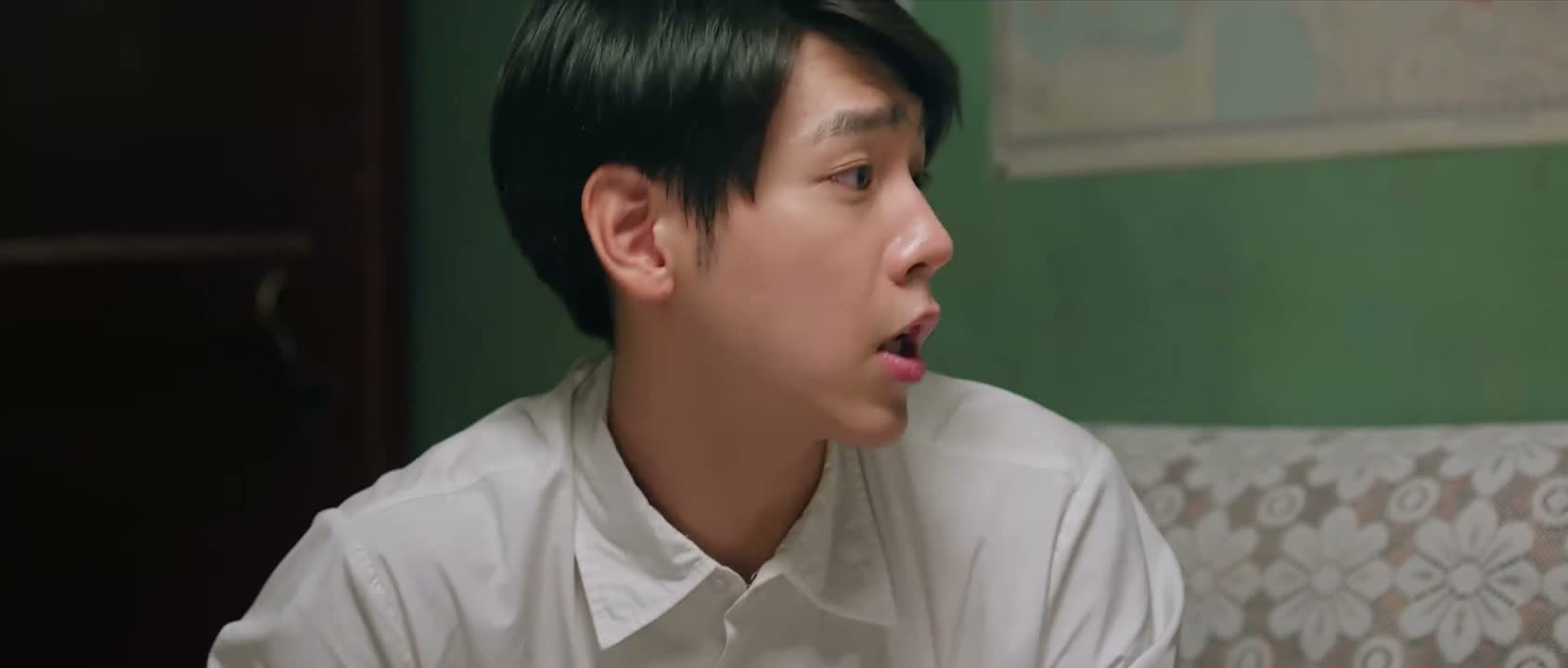 她就把厂里工作让给她哥